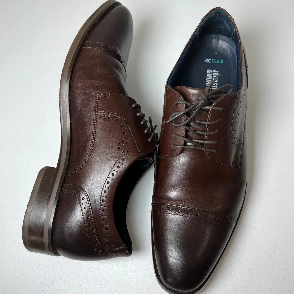 Johnston & Murphy XC flex dress shoes men 10 brown cap toe sheepskin memory foam